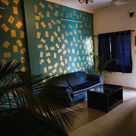 ג'אבלפור Blue Beds Homestay, Exotic 2Bhk Ac House מראה חיצוני תמונה