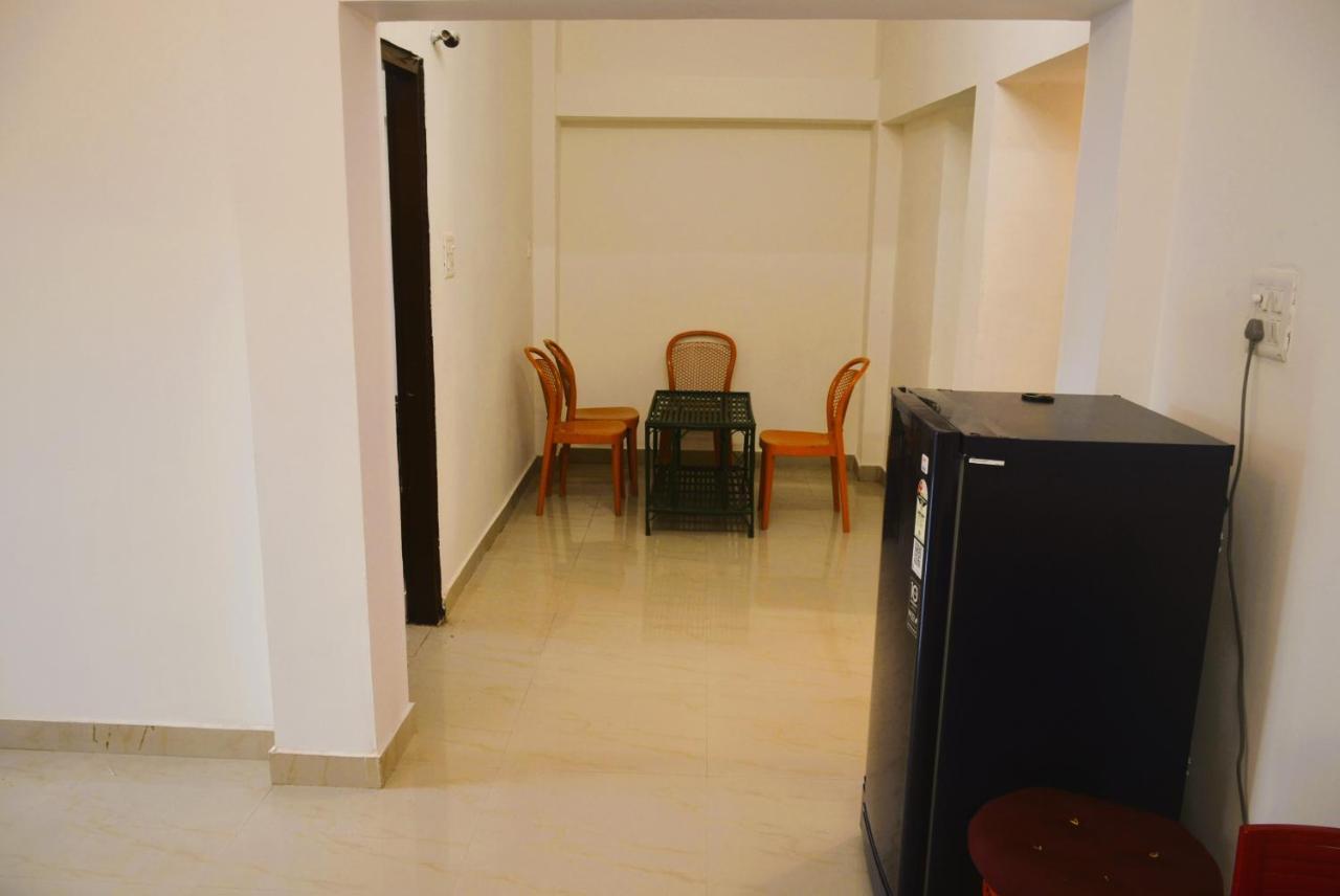 ג'אבלפור Blue Beds Homestay, Exotic 2Bhk Ac House מראה חיצוני תמונה