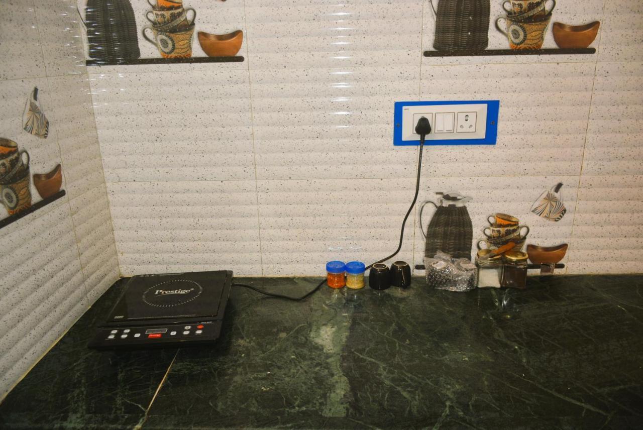 ג'אבלפור Blue Beds Homestay, Exotic 2Bhk Ac House מראה חיצוני תמונה