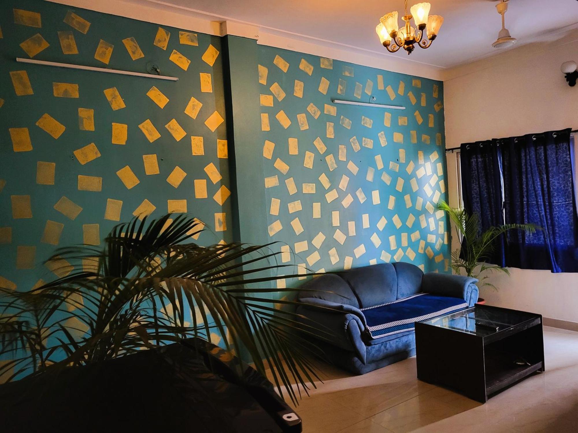 ג'אבלפור Blue Beds Homestay, Exotic 2Bhk Ac House מראה חיצוני תמונה